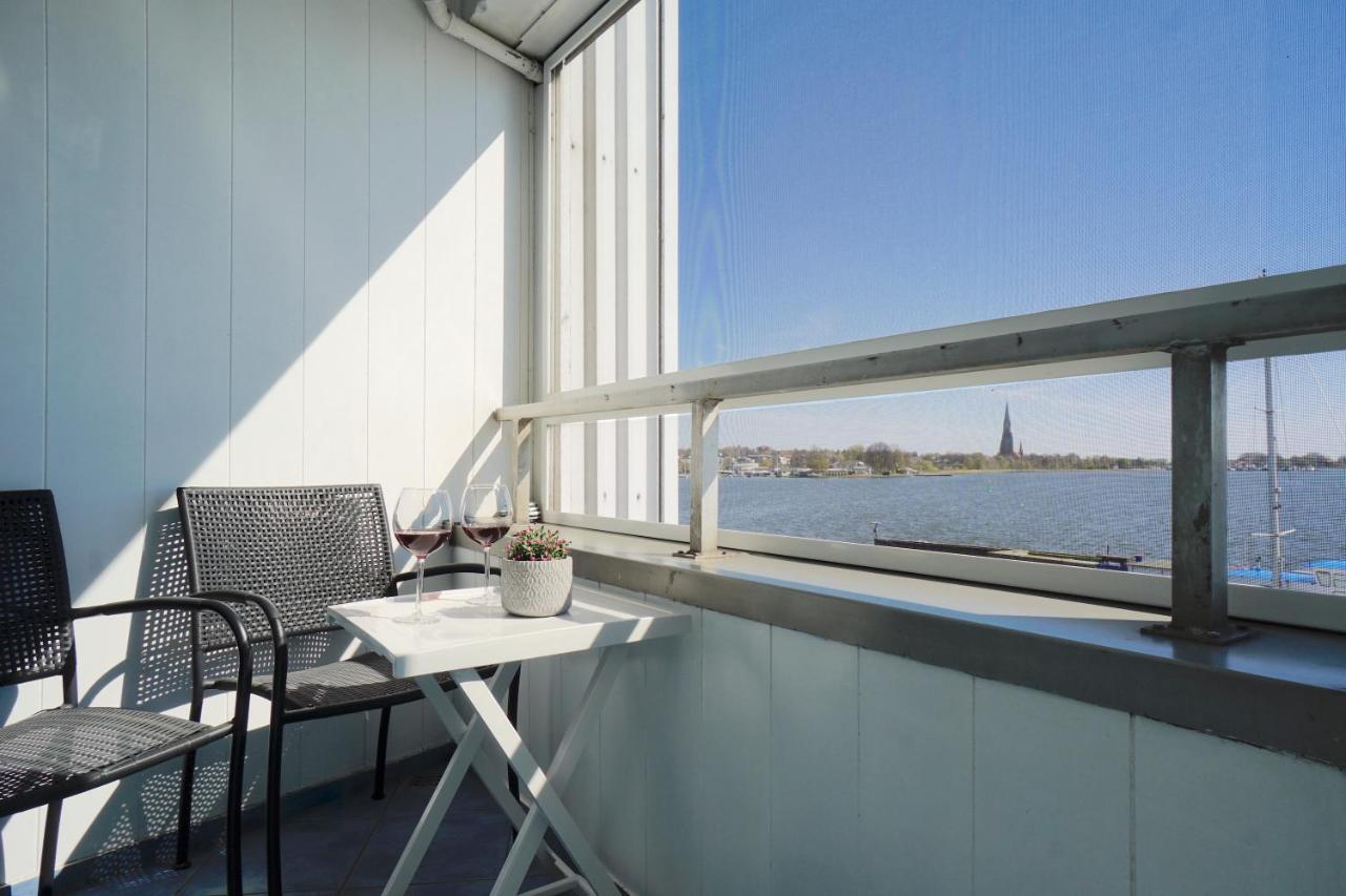 Ferienwohnung Schleiloge Mit Panoramablick Auf Die Schlei Schleswig Ngoại thất bức ảnh