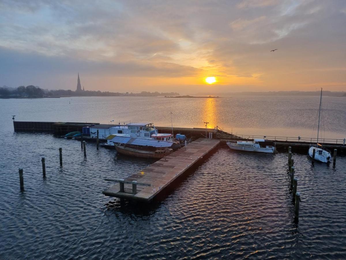 Ferienwohnung Schleiloge Mit Panoramablick Auf Die Schlei Schleswig Ngoại thất bức ảnh