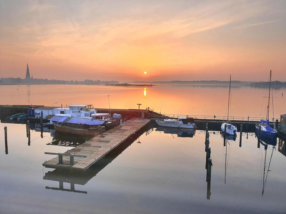 Ferienwohnung Schleiloge Mit Panoramablick Auf Die Schlei Schleswig Ngoại thất bức ảnh